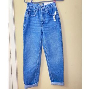 Urban Outfitters High rise baggy sz 24 
Brand new with tags